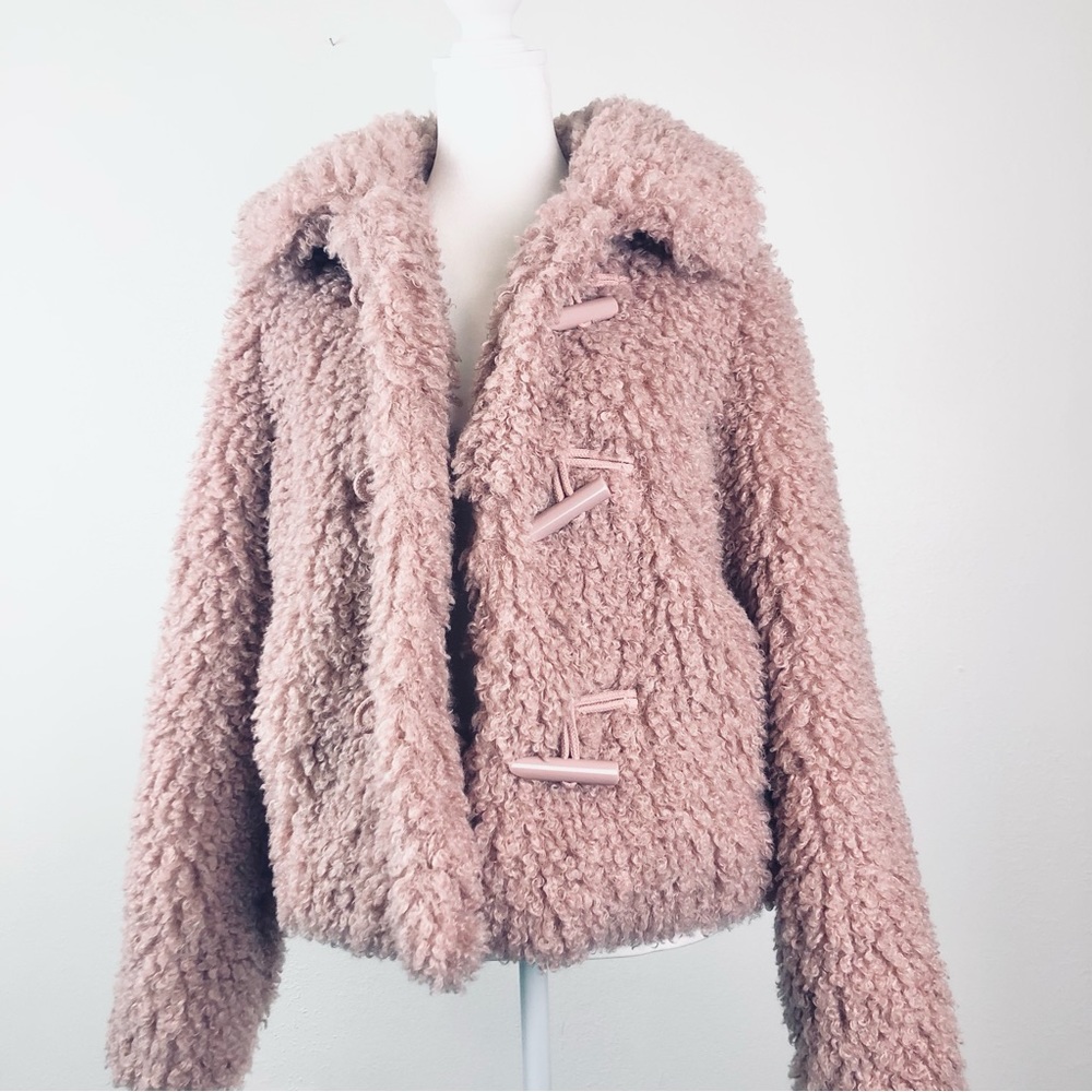 Enid Sinclair Wednesday Netflix Pink Faux Fur Coat Jacket ALT